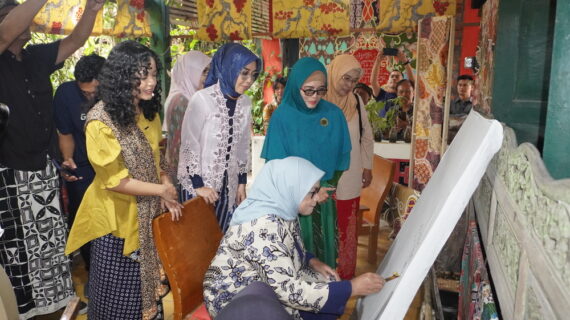 Jangan Cuma Belanja, Yuk Coba Membuat Batik Di Kampoeng Batik Laweyan