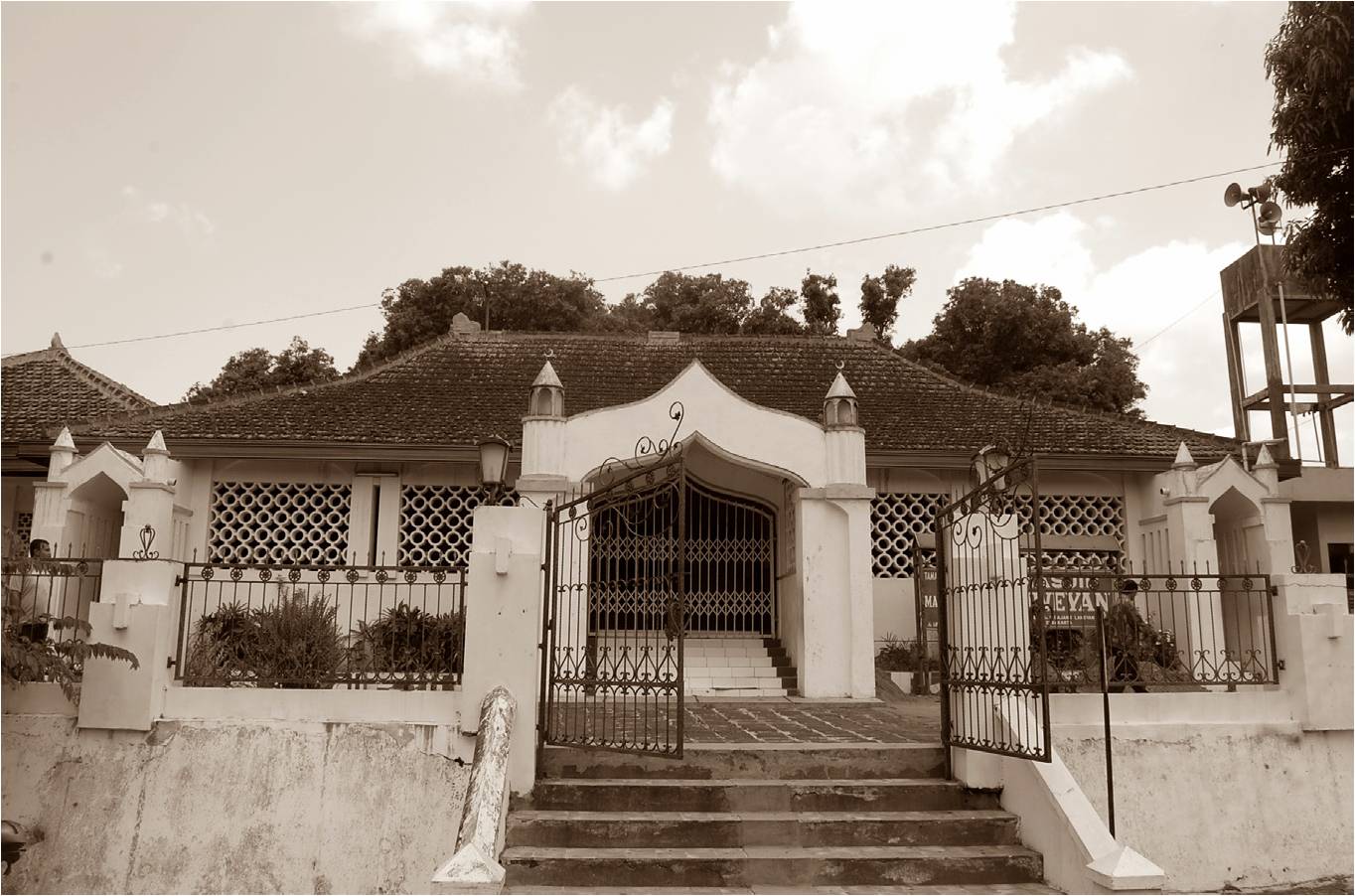 masjid laweyan